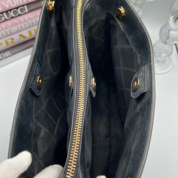 Michael Kors Black Chevron Shoulder Bag with Gold Accents - Picture 15 of 15